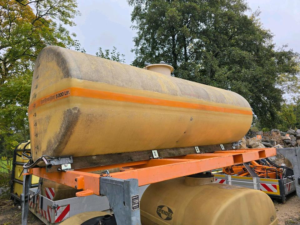 Mulag 5000FL 5m3 Wassertank Speidel Wasserfass für Unimog UGE UGN 405 U300 400 500 427 430 LKW Boschung wassertank Laugentank Bewässerung 5000liter LKW - Cisternový kontejner: obrázek 2 Mulag 5000FL 5m3 Wassertank Speidel Wasserfass für Unimog UGE UGN 405 U300 400 500 427 430 LKW Boschung wassertank Laugentank Bewässerung 5000liter LKW - Cisternový kontejner: obrázek 2