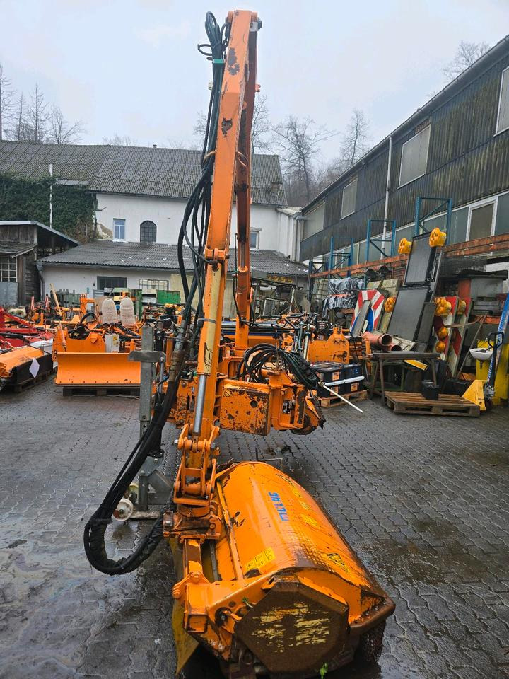 Mulag MKM 700 Böschungsmäher Böschungsmulcher FME für Unimog 405 U300 400 500 423 427 430 530 Dücker - Příkopová sekačka: obrázek 3 Mulag MKM 700 Böschungsmäher Böschungsmulcher FME für Unimog 405 U300 400 500 423 427 430 530 Dücker - Příkopová sekačka: obrázek 3