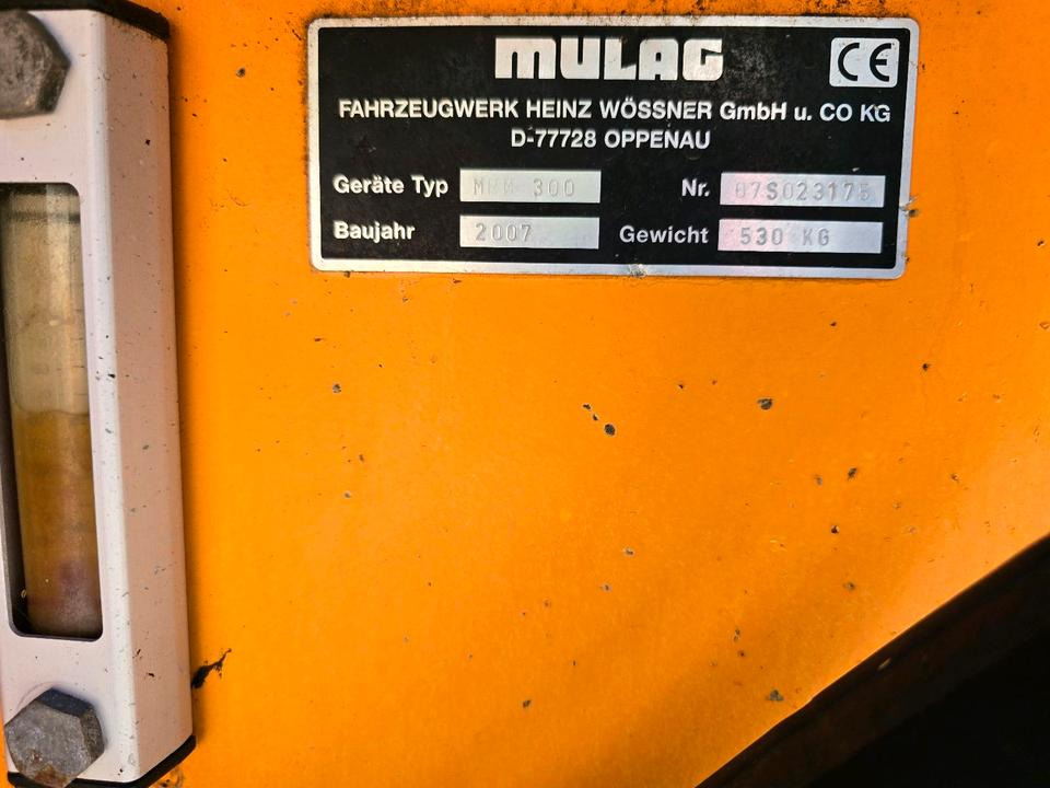 Mulag MRM 300 Randstreifenmäher Leitpfostenmähgerät Böschungsmäher Böschungsmulcher Unimog 400 300 500 423 430 318 530 Mulchgerät - Stranový mulčovač: obrázek 5 Mulag MRM 300 Randstreifenmäher Leitpfostenmähgerät Böschungsmäher Böschungsmulcher Unimog 400 300 500 423 430 318 530 Mulchgerät - Stranový mulčovač: obrázek 5