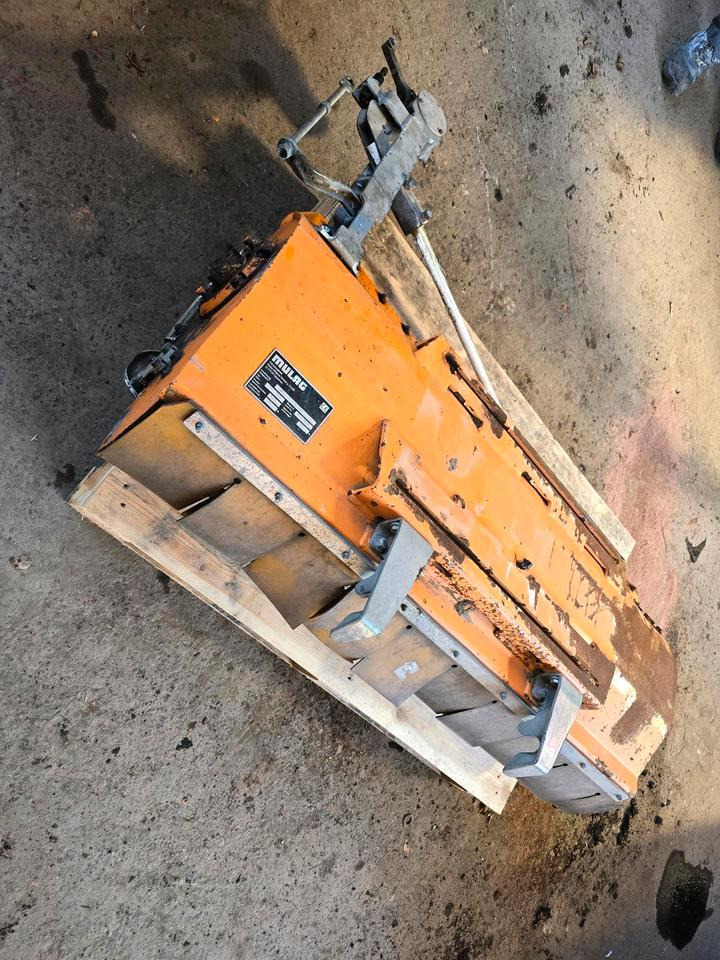 Mulag RMK 1200 BJ. 2015 Randstreifenmäher Böschungsmäher Böschungsmulcher für FME 600 700 MKM FMK Unimog 405 424 427 U 300 400 500 430 - Stranový mulčovač: obrázek 2 Mulag RMK 1200 BJ. 2015 Randstreifenmäher Böschungsmäher Böschungsmulcher für FME 600 700 MKM FMK Unimog 405 424 427 U 300 400 500 430 - Stranový mulčovač: obrázek 2