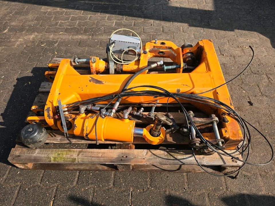 Mulag Torsionsrahmen TR Unimog 405 U300 U 290 300 400 500 Mähausleger Böschungsmäher Böschungsmulcher FME MKM Dücker DUA Achssperre - Příkopová sekačka: obrázek 2 Mulag Torsionsrahmen TR Unimog 405 U300 U 290 300 400 500 Mähausleger Böschungsmäher Böschungsmulcher FME MKM Dücker DUA Achssperre - Příkopová sekačka: obrázek 2