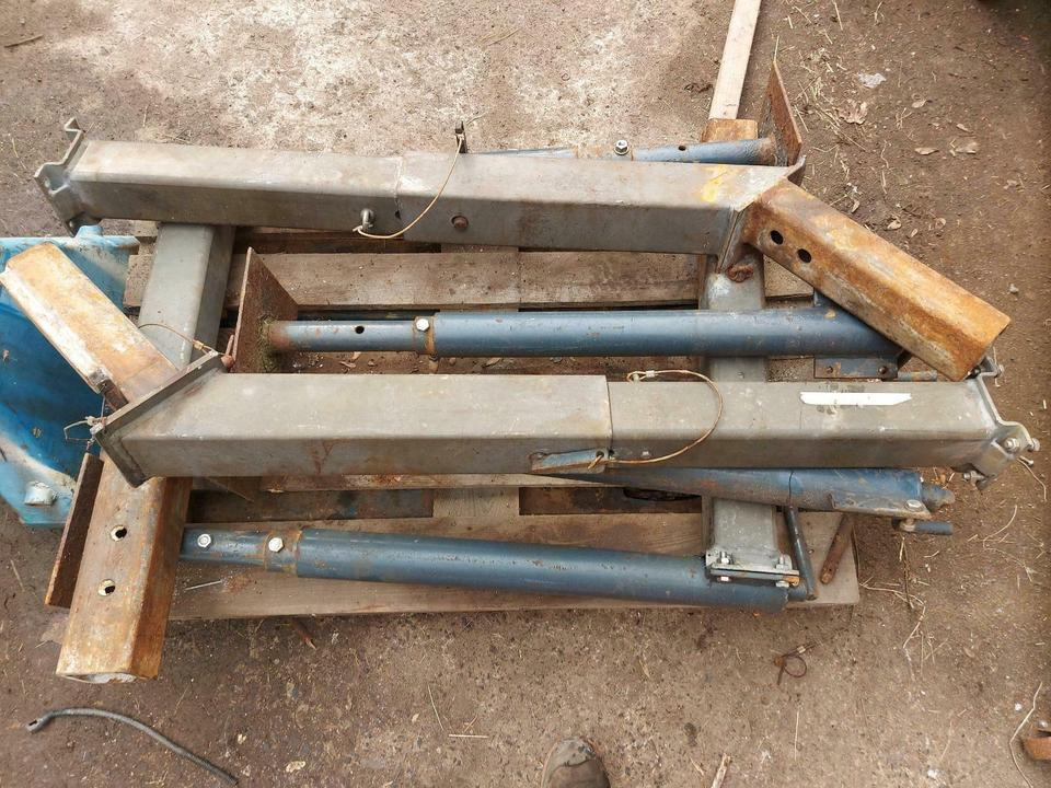 4 x Stützen Schmidt Salzstreuer Winterdienst IMS Küpper Weisser - Náhradní díly pro Komunální/ Speciální technika: obrázek 3 4 x Stützen Schmidt Salzstreuer Winterdienst IMS Küpper Weisser - Náhradní díly pro Komunální/ Speciální technika: obrázek 3