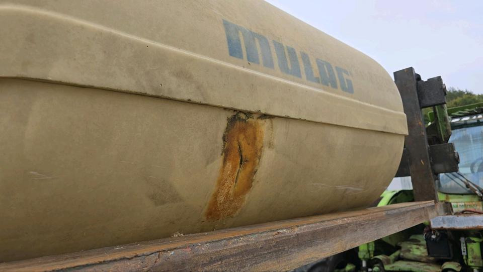 Schmidt Mulag 1m3 Wassertank Wasserfass Speidel für Unimog UGE UGN 405 U300 400 500 427 430 LKW Boschung wassertank Laugentank Bewässerung 5000liter - Cisternový kontejner: obrázek 4 Schmidt Mulag 1m3 Wassertank Wasserfass Speidel für Unimog UGE UGN 405 U300 400 500 427 430 LKW Boschung wassertank Laugentank Bewässerung 5000liter - Cisternový kontejner: obrázek 4