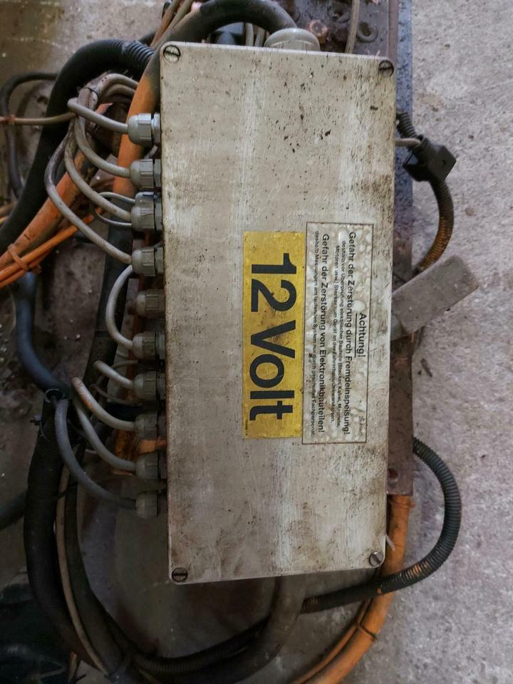 Schmidt Salzstreuer SST DST Hydr. Steuerblock Platine Steuerung - Hydraulický ventil pro Komunální/ Speciální technika: obrázek 1 Schmidt Salzstreuer SST DST Hydr. Steuerblock Platine Steuerung - Hydraulický ventil pro Komunální/ Speciální technika: obrázek 1