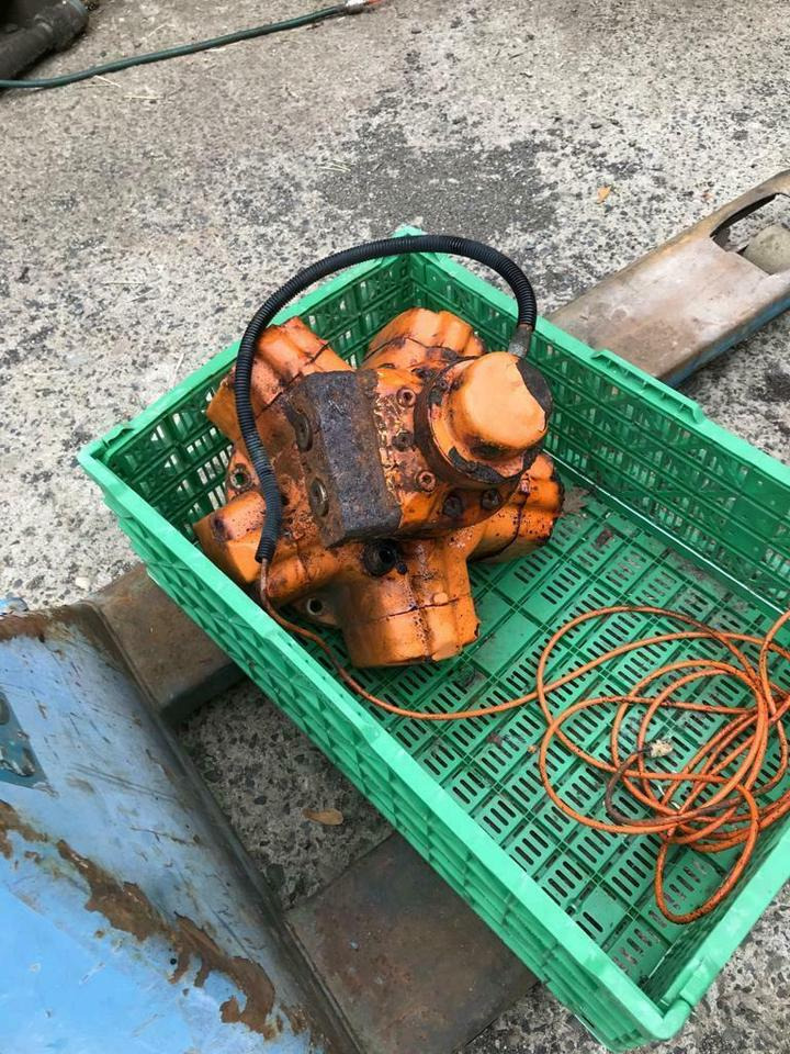Schneckenantrieb Getriebe Küpper Weisser Salzstreuer Winterdiens - Převodovka pro Komunální/ Speciální technika: obrázek 2 Schneckenantrieb Getriebe Küpper Weisser Salzstreuer Winterdiens - Převodovka pro Komunální/ Speciální technika: obrázek 2