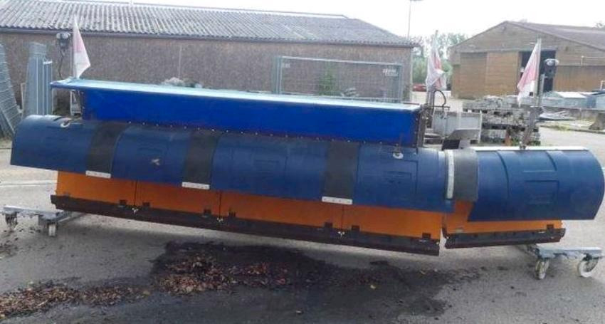 Schneepflug Schmidt ML 51-A 5,1m Schneeschild Schneeschieber Schmidt passend für LKW Autobahn Winterdienst - Sněžný pluh: obrázek 4 Schneepflug Schmidt ML 51-A 5,1m Schneeschild Schneeschieber Schmidt passend für LKW Autobahn Winterdienst - Sněžný pluh: obrázek 4