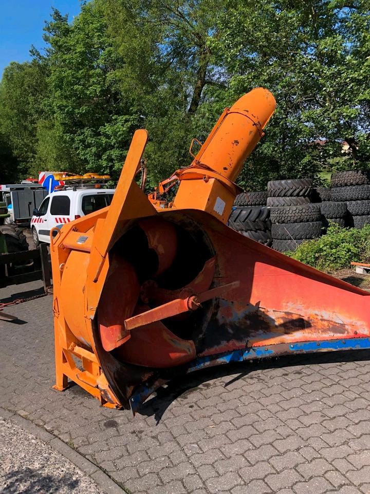 Schneeschleuder Beilhack HS 135 S Schneefräse Anbau- Schneeschleuder für Unimog 405 U300 U 400 500 405 423 430 530 318 527 427 327 - Sněhová fréza: obrázek 4 Schneeschleuder Beilhack HS 135 S Schneefräse Anbau- Schneeschleuder für Unimog 405 U300 U 400 500 405 423 430 530 318 527 427 327 - Sněhová fréza: obrázek 4