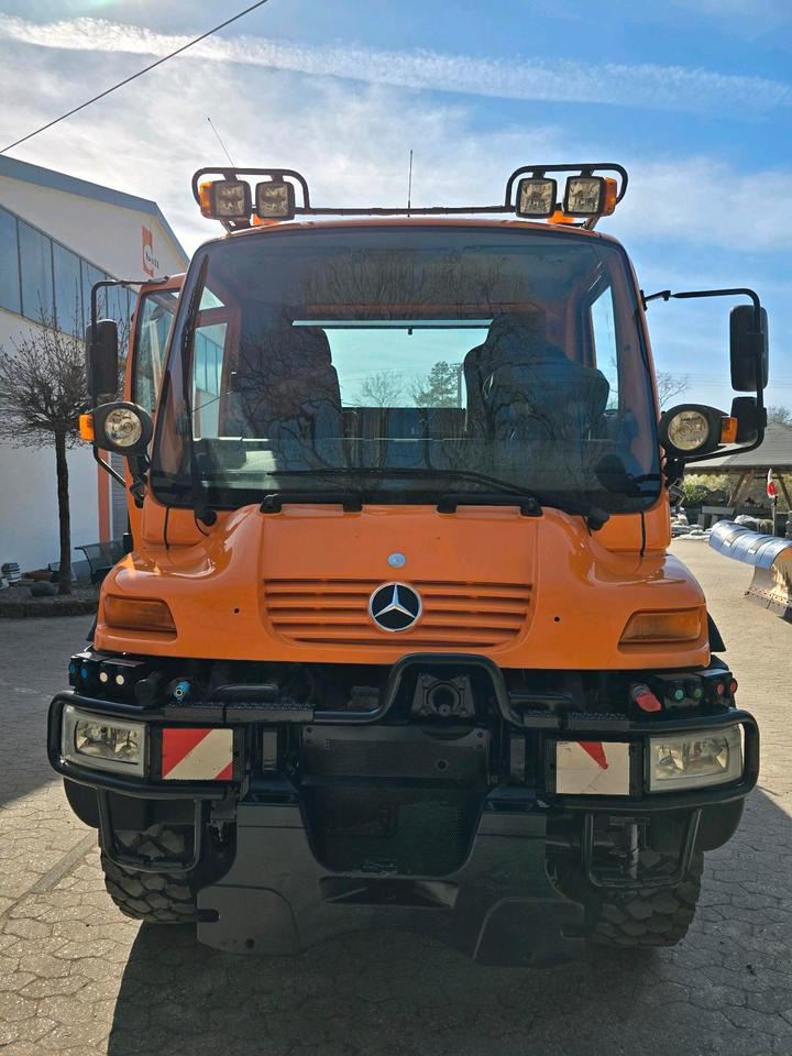 Unimog 405/10 U400 Bluetec 5 Leistungshydraulik Hydrostat U 400 500 300 Mercedes-Benz 318 218 430 423 427 - Vozidlo pro zimní údržbu: obrázek 4 Unimog 405/10 U400 Bluetec 5 Leistungshydraulik Hydrostat U 400 500 300 Mercedes-Benz 318 218 430 423 427 - Vozidlo pro zimní údržbu: obrázek 4