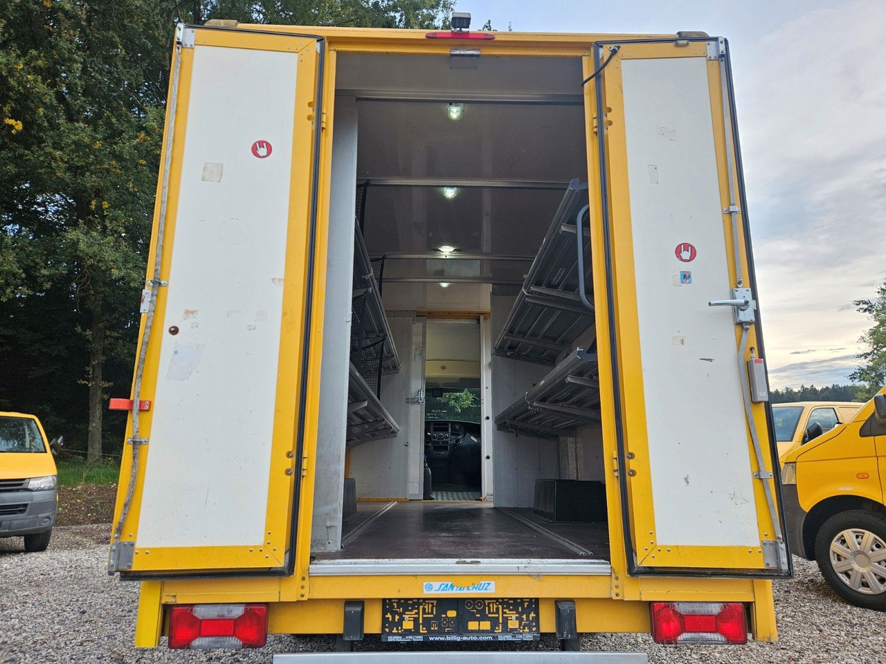 Iveco Daily EURO5 Integralkoffer Koffer Postkoffer - Dodávka skřín: obrázek 4 Iveco Daily EURO5 Integralkoffer Koffer Postkoffer - Dodávka skřín: obrázek 4