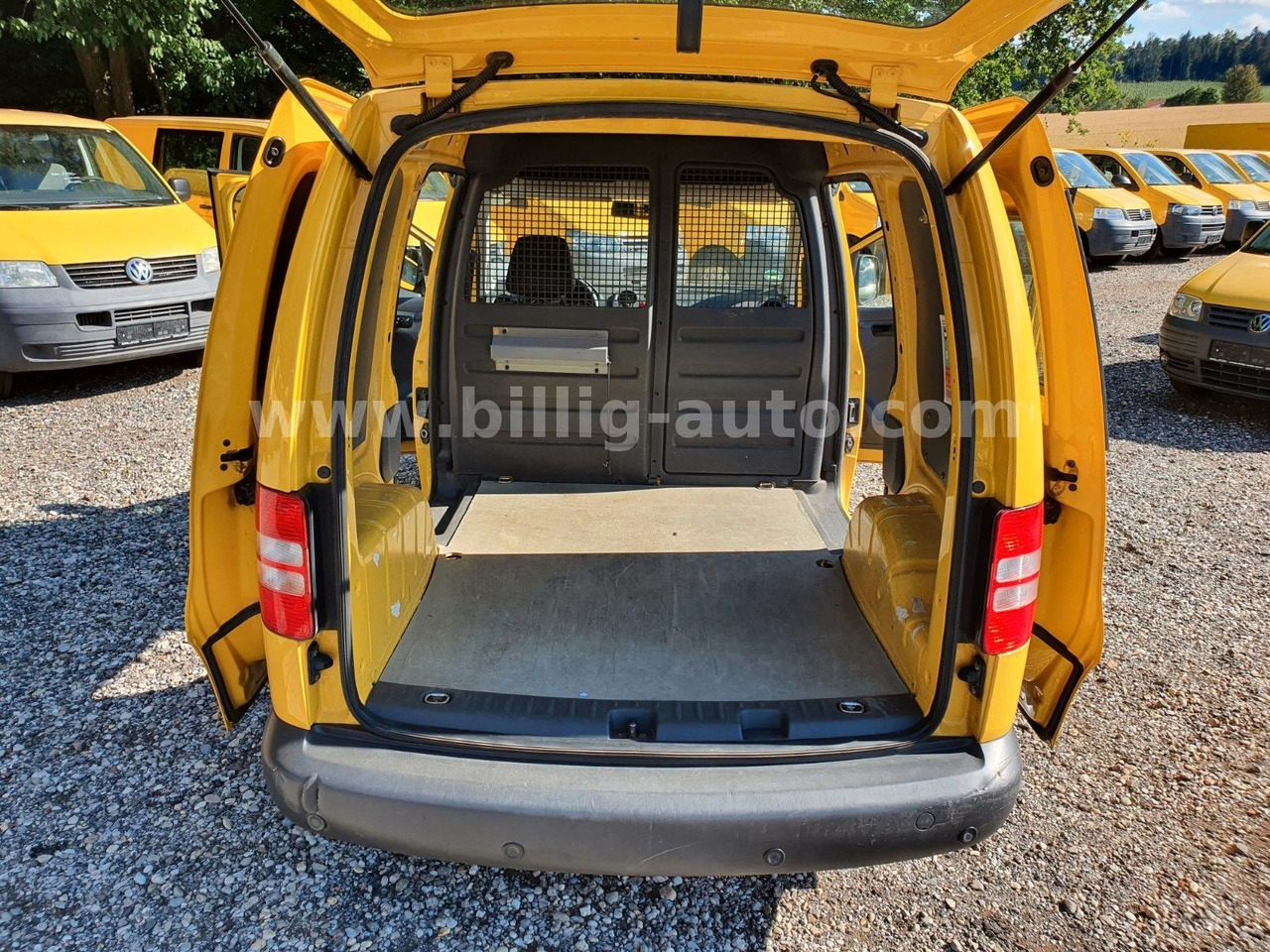 Volkswagen Caddy 2.0 TDI* EURO5*1.Hand*S-heft*2xSchiebetüre - Mikrobus: obrázek 5 Volkswagen Caddy 2.0 TDI* EURO5*1.Hand*S-heft*2xSchiebetüre - Mikrobus: obrázek 5