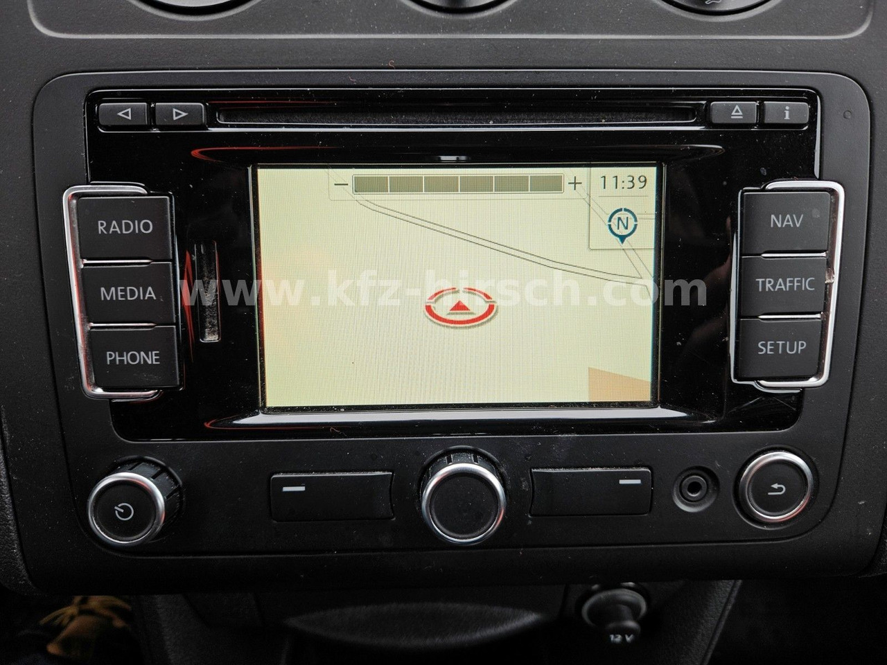 Volkswagen Caddy 2.0TDI Temp Sithz NAVI Bluet. 2xSchiebetür - Osobní auto: obrázek 5 Volkswagen Caddy 2.0TDI Temp Sithz NAVI Bluet. 2xSchiebetür - Osobní auto: obrázek 5