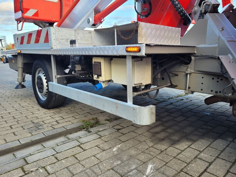 Autoplošina Iveco Daily 35S11 podnośnik koszowy 20 m Multitel MT202DS: obrázek 7 Autoplošina Iveco Daily 35S11 podnośnik koszowy 20 m Multitel MT202DS: obrázek 7
