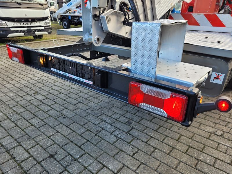 Autoplošina Iveco Daily 35S11 podnośnik koszowy 20 m Multitel MT202DS: obrázek 8 Autoplošina Iveco Daily 35S11 podnośnik koszowy 20 m Multitel MT202DS: obrázek 8
