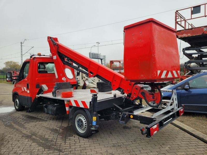 Iveco Daily 35S12 podnośnik koszowy 17 m CTE B-Lift 17 - Autoplošina: obrázek 2 Iveco Daily 35S12 podnośnik koszowy 17 m CTE B-Lift 17 - Autoplošina: obrázek 2