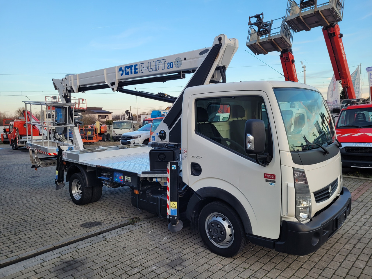 Renault Renault Maxity podnośnik koszowy zwyżka 20 m CTE B-lift 20 JHV - Autoplošina: obrázek 3 Renault Renault Maxity podnośnik koszowy zwyżka 20 m CTE B-lift 20 JHV - Autoplošina: obrázek 3