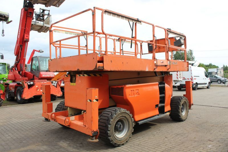 Podnośnik nożycowy 4x4 terenowy 15 m JLG 4394 RT - Nůžková plošina: obrázek 3 Podnośnik nożycowy 4x4 terenowy 15 m JLG 4394 RT - Nůžková plošina: obrázek 3