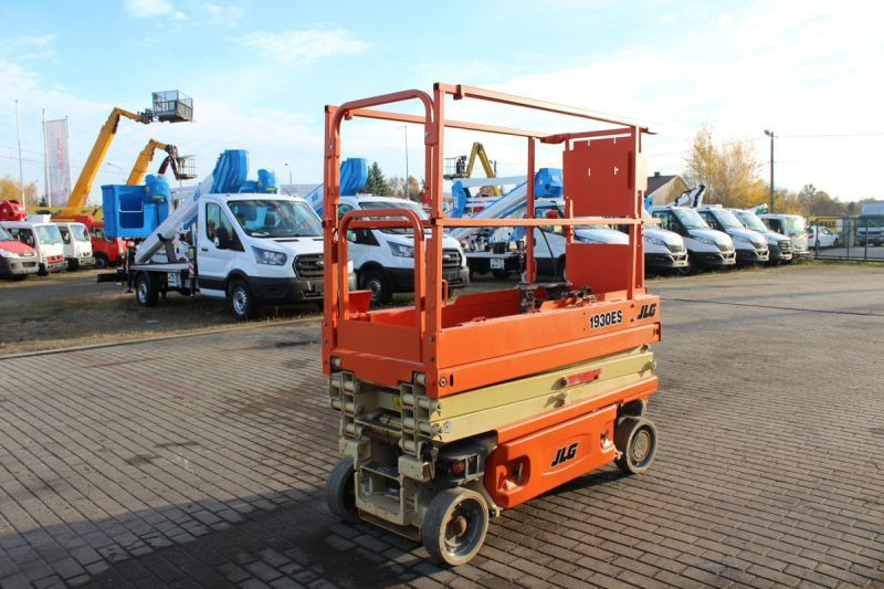 Podnośnik nożycowy elektryczny 8 m JLG 1930 ES - Nůžková plošina: obrázek 3 Podnośnik nożycowy elektryczny 8 m JLG 1930 ES - Nůžková plošina: obrázek 3