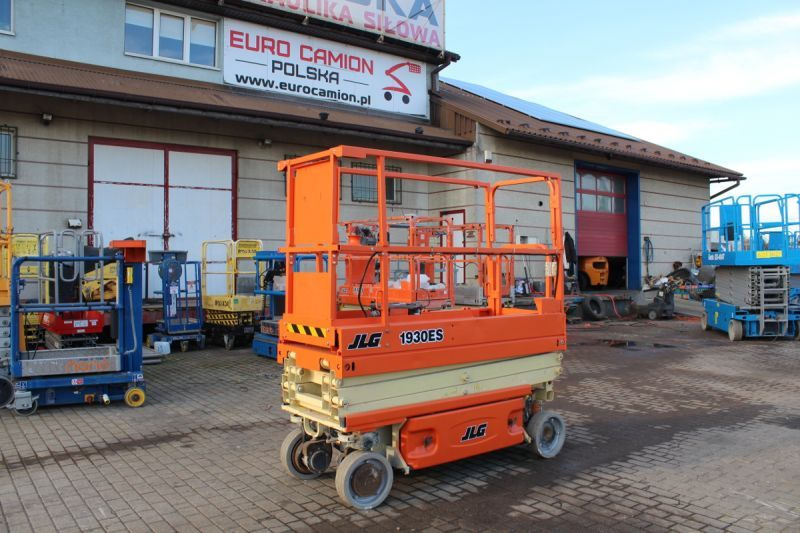 Podnośnik nożycowy elektryczny 8 m JLG 1930 ES - Nůžková plošina: obrázek 1 Podnośnik nożycowy elektryczny 8 m JLG 1930 ES - Nůžková plošina: obrázek 1