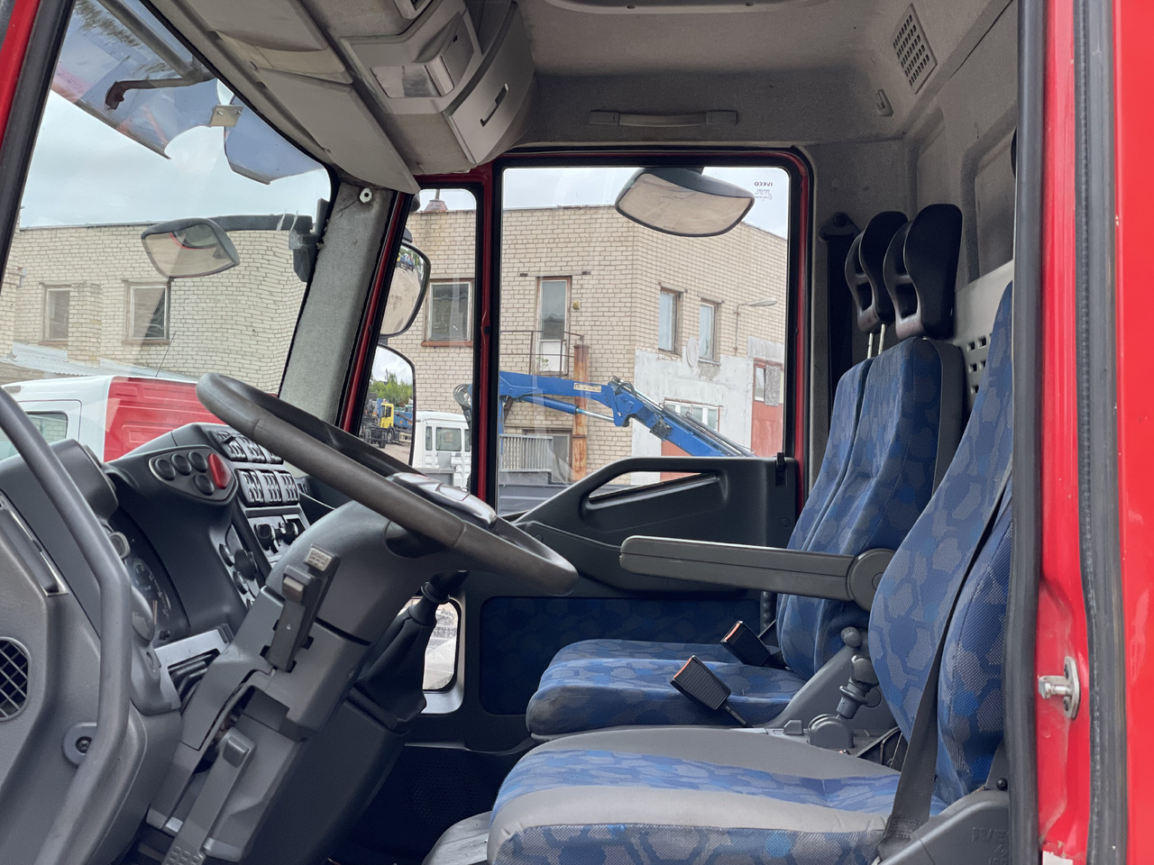 Auto s hydraulickou rukou IVECO EUROCARGO: obrázek 12