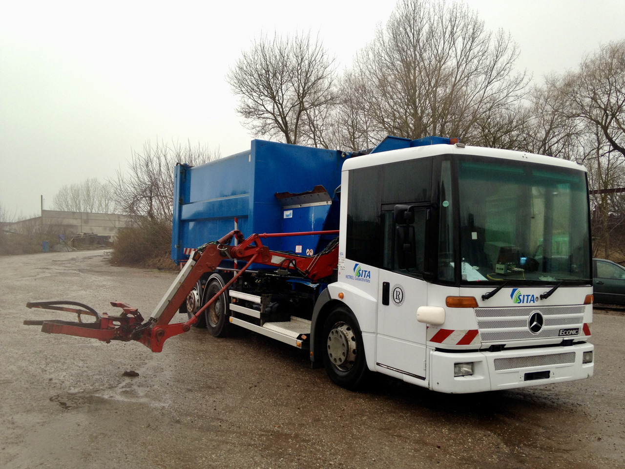MERCEDES-BENZ ECONIC - Vůz na odvoz odpadků: obrázek 2 MERCEDES-BENZ ECONIC - Vůz na odvoz odpadků: obrázek 2