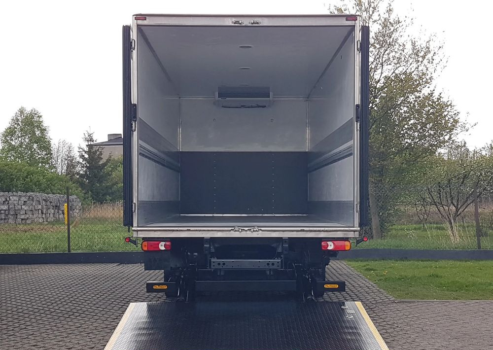 DAF 12T LF 210 WINDA CHŁODNIA 14EP 5,79x2,48x2,29 KLIMA AGREGAT - Chladírenský nákladní automobil: obrázek 5 DAF 12T LF 210 WINDA CHŁODNIA 14EP 5,79x2,48x2,29 KLIMA AGREGAT - Chladírenský nákladní automobil: obrázek 5