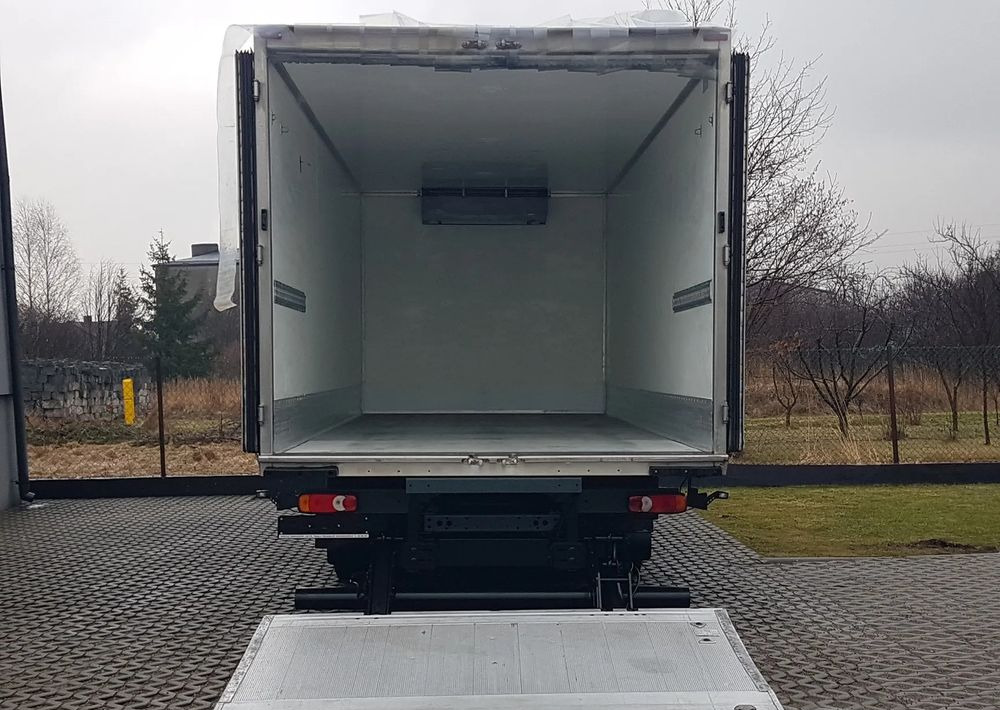 DAF LF 45.180 WINDA CHŁODNIA 15EP 6,20x2,45x2,19 KLIMA - Chladírenský nákladní automobil: obrázek 5 DAF LF 45.180 WINDA CHŁODNIA 15EP 6,20x2,45x2,19 KLIMA - Chladírenský nákladní automobil: obrázek 5