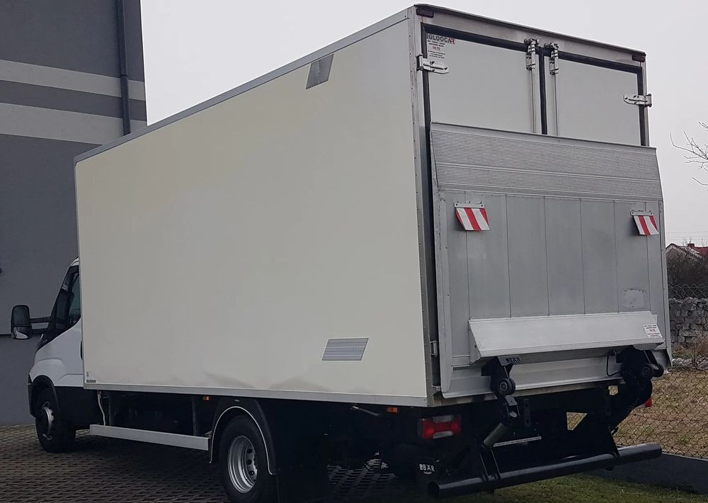 Iveco Daily 70-170 WINDA CHŁODNIA 10EP AGREGAT IZOTERMA - Chladírenský nákladní automobil: obrázek 3 Iveco Daily 70-170 WINDA CHŁODNIA 10EP AGREGAT IZOTERMA - Chladírenský nákladní automobil: obrázek 3
