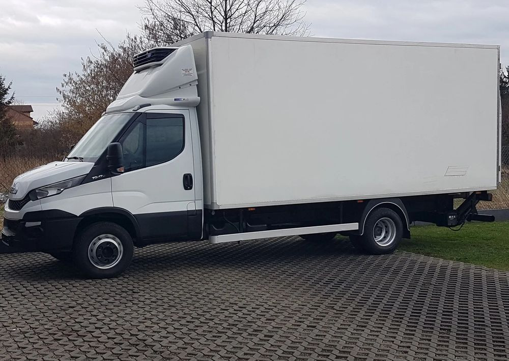 Iveco Daily 70-170 WINDA CHŁODNIA 10EP AGREGAT IZOTERMA - Chladírenský nákladní automobil: obrázek 2 Iveco Daily 70-170 WINDA CHŁODNIA 10EP AGREGAT IZOTERMA - Chladírenský nákladní automobil: obrázek 2