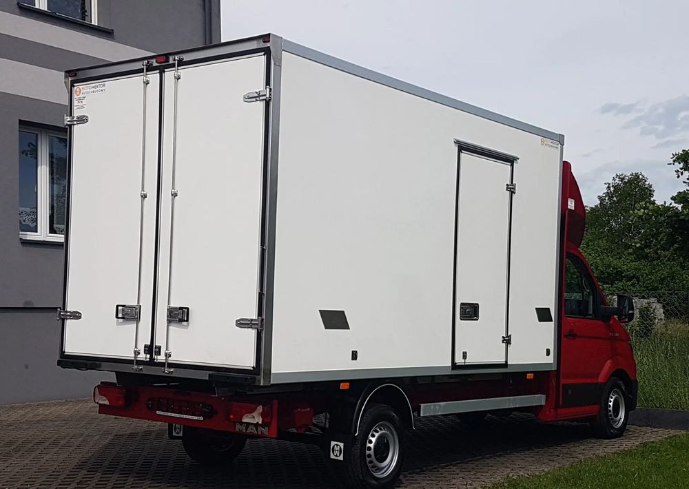 MAN TGE 3.180 8 EP CHŁODNIA AGREGAT 4,20x2,10x2,20 IZOTERMA FUNKCJA GRZANIA KLIMA DMC 3500 KG - Chladící dodávka: obrázek 4 MAN TGE 3.180 8 EP CHŁODNIA AGREGAT 4,20x2,10x2,20 IZOTERMA FUNKCJA GRZANIA KLIMA DMC 3500 KG - Chladící dodávka: obrázek 4