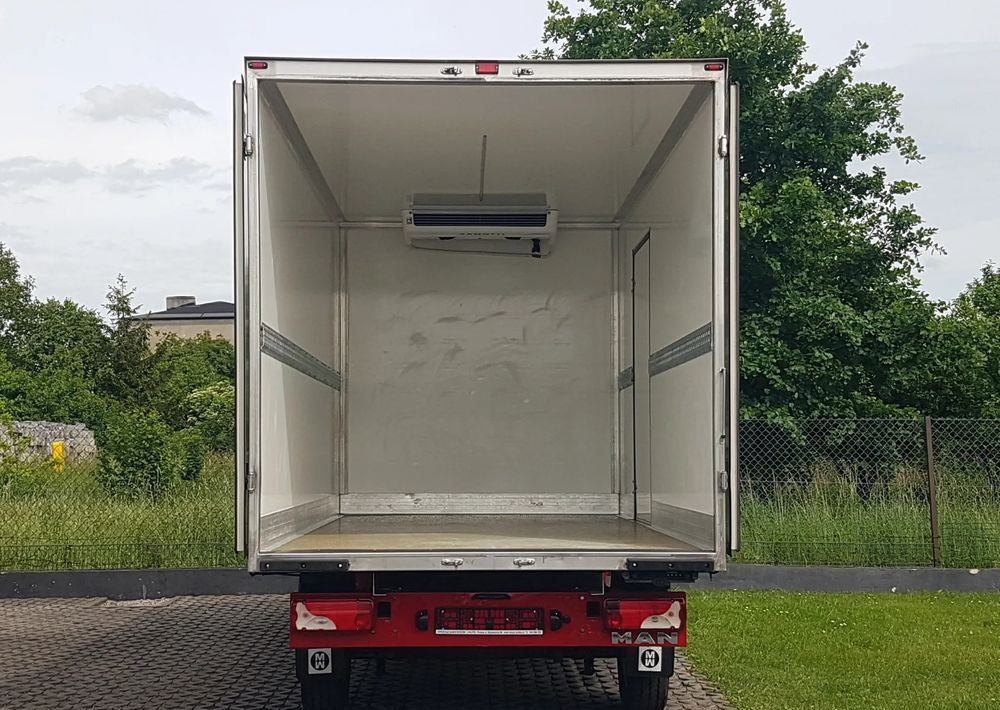 MAN TGE 3.180 8 EP CHŁODNIA AGREGAT 4,20x2,10x2,20 IZOTERMA FUNKCJA GRZANIA KLIMA DMC 3500 KG - Chladící dodávka: obrázek 5 MAN TGE 3.180 8 EP CHŁODNIA AGREGAT 4,20x2,10x2,20 IZOTERMA FUNKCJA GRZANIA KLIMA DMC 3500 KG - Chladící dodávka: obrázek 5