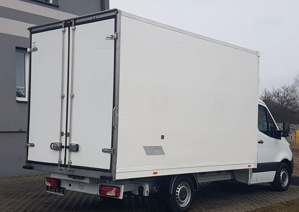 Mercedes-Benz Sprinter CHŁODNIA 8EP IZOTERMA AGREGAT ZANOTTI 4,12x2,15x2,30 KLIMA 314CDI - Chladící dodávka: obrázek 4 Mercedes-Benz Sprinter CHŁODNIA 8EP IZOTERMA AGREGAT ZANOTTI 4,12x2,15x2,30 KLIMA 314CDI - Chladící dodávka: obrázek 4