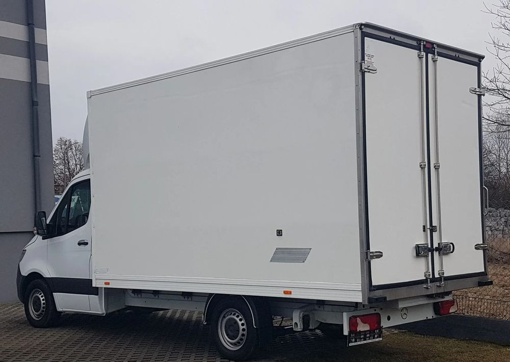 Mercedes-Benz Sprinter CHŁODNIA 8EP IZOTERMA AGREGAT ZANOTTI 4,12x2,15x2,30 KLIMA 314CDI - Chladící dodávka: obrázek 3 Mercedes-Benz Sprinter CHŁODNIA 8EP IZOTERMA AGREGAT ZANOTTI 4,12x2,15x2,30 KLIMA 314CDI - Chladící dodávka: obrázek 3