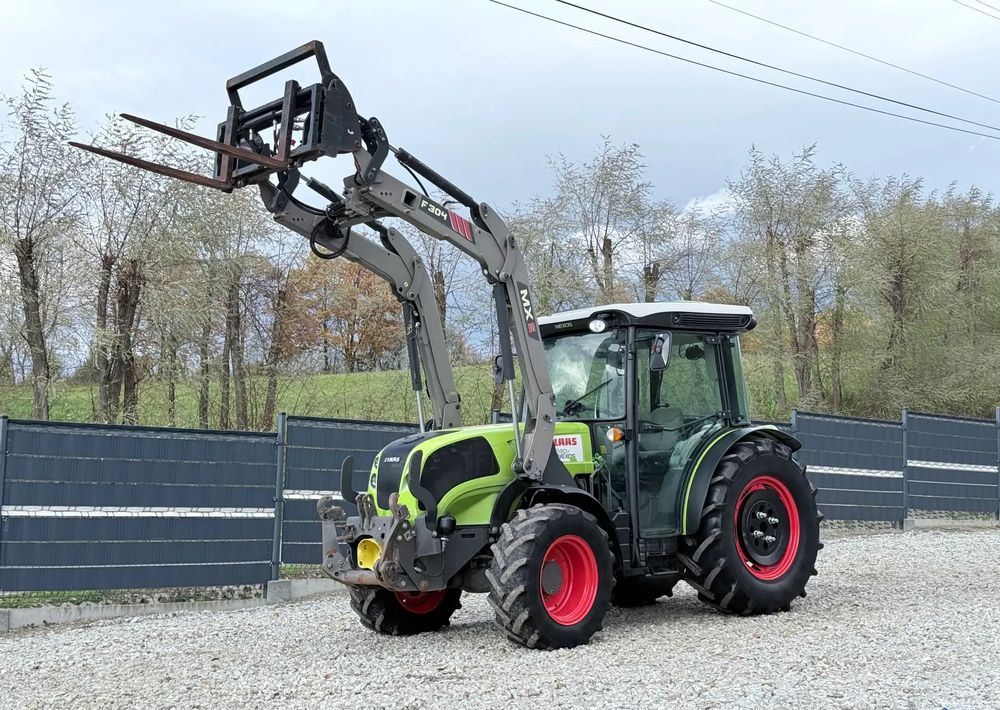 Claas * Ciągnik Traktor CLAAS 240 F NEXOS * 4x4 * Sadowniczy * Tur MX F304 * TUZ * Wałek WOM - Traktor: obrázek 1 Claas * Ciągnik Traktor CLAAS 240 F NEXOS * 4x4 * Sadowniczy * Tur MX F304 * TUZ * Wałek WOM - Traktor: obrázek 1