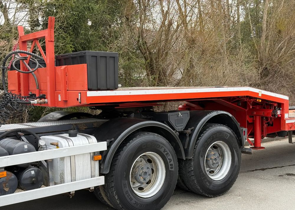 Goldhofer Naczepa Niskopodłogowa Goldhofer * 4 Osie * Bardzo Dobry Stan *Niskopodwozie - Podvalníkový návěs: obrázek 3 Goldhofer Naczepa Niskopodłogowa Goldhofer * 4 Osie * Bardzo Dobry Stan *Niskopodwozie - Podvalníkový návěs: obrázek 3