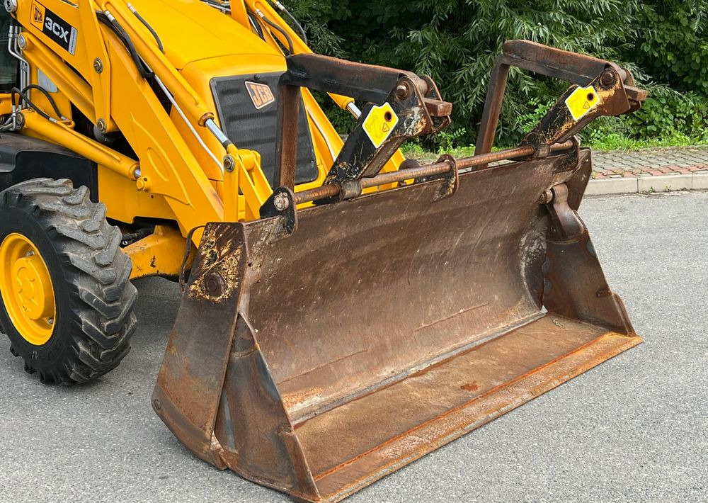 JCB KOPARKO ŁADOWARKA JCB 3CX STAN DOBRY - Rýpadlo-nakladač: obrázek 3 JCB KOPARKO ŁADOWARKA JCB 3CX STAN DOBRY - Rýpadlo-nakladač: obrázek 3