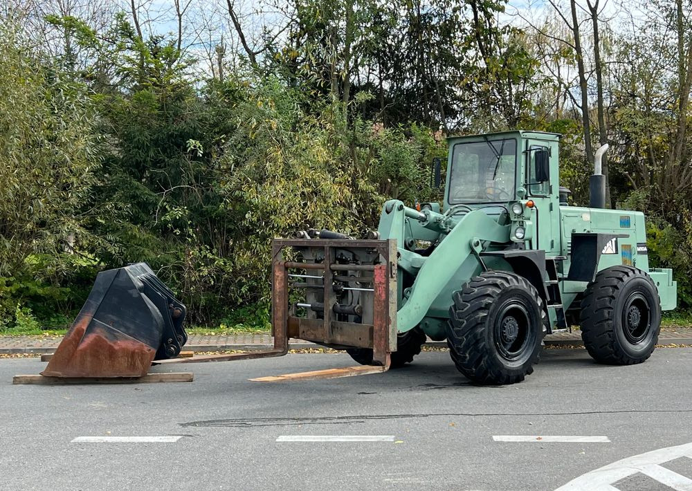 Komatsu Ładowarka KOMATSU 540 EX-army Widły Łyżka Bardzo Dobry Stan ( CAT JCB Liebherr ) - Kolový nakladač: obrázek 2 Komatsu Ładowarka KOMATSU 540 EX-army Widły Łyżka Bardzo Dobry Stan ( CAT JCB Liebherr ) - Kolový nakladač: obrázek 2