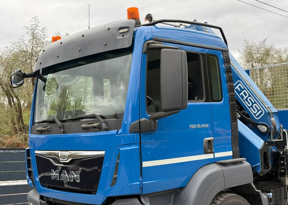 MAN * MAN 18.440 TGS * 4x4 * HDS Fassi F215 * Sprowadzony * 95 000 KM ! * Stan Jak Nowy - Nákladní automobil valníkový/ Plošinový, Auto s hydraulickou rukou: obrázek 4 MAN * MAN 18.440 TGS * 4x4 * HDS Fassi F215 * Sprowadzony * 95 000 KM ! * Stan Jak Nowy - Nákladní automobil valníkový/ Plošinový, Auto s hydraulickou rukou: obrázek 4