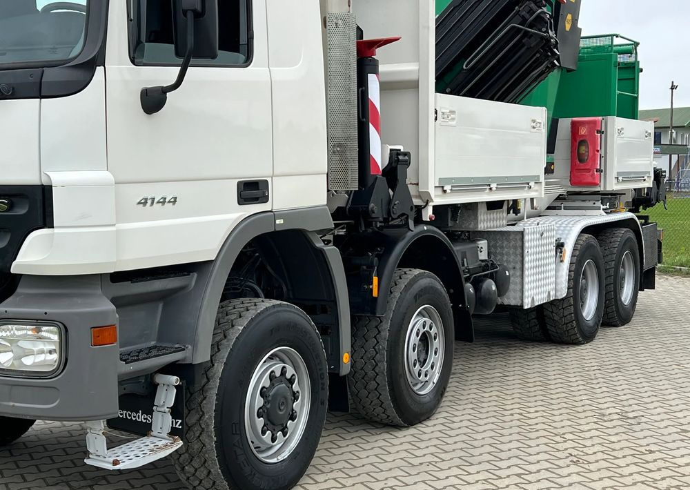 Mercedes-Benz * HDS Palfinger 150002 + FLY JIB PJ 170 * Mercedes Actros 8x6 * Dźwig * 40 TON * Wyciągarka * 35 Metrów * Kosz * - Auto s hydraulickou rukou: obrázek 5 Mercedes-Benz * HDS Palfinger 150002 + FLY JIB PJ 170 * Mercedes Actros 8x6 * Dźwig * 40 TON * Wyciągarka * 35 Metrów * Kosz * - Auto s hydraulickou rukou: obrázek 5