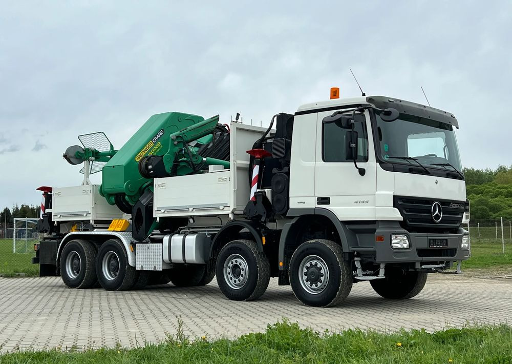 Mercedes-Benz * Mercedes 8x6 Actros 4144 * HDS Palfinger 150002 + FLY JIB PJ 170 * Dźwig * 40 TON * Wyciągarka * 35 Metrów * Kosz * - Auto s hydraulickou rukou: obrázek 1 Mercedes-Benz * Mercedes 8x6 Actros 4144 * HDS Palfinger 150002 + FLY JIB PJ 170 * Dźwig * 40 TON * Wyciągarka * 35 Metrów * Kosz * - Auto s hydraulickou rukou: obrázek 1