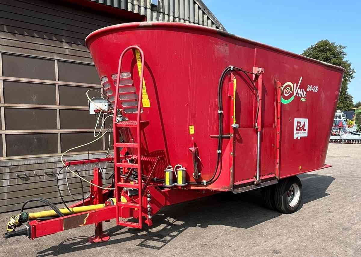 BVL V-Mix 24-2S Voermengwagen voermachines - Krmný míchací vůz: obrázek 2 BVL V-Mix 24-2S Voermengwagen voermachines - Krmný míchací vůz: obrázek 2
