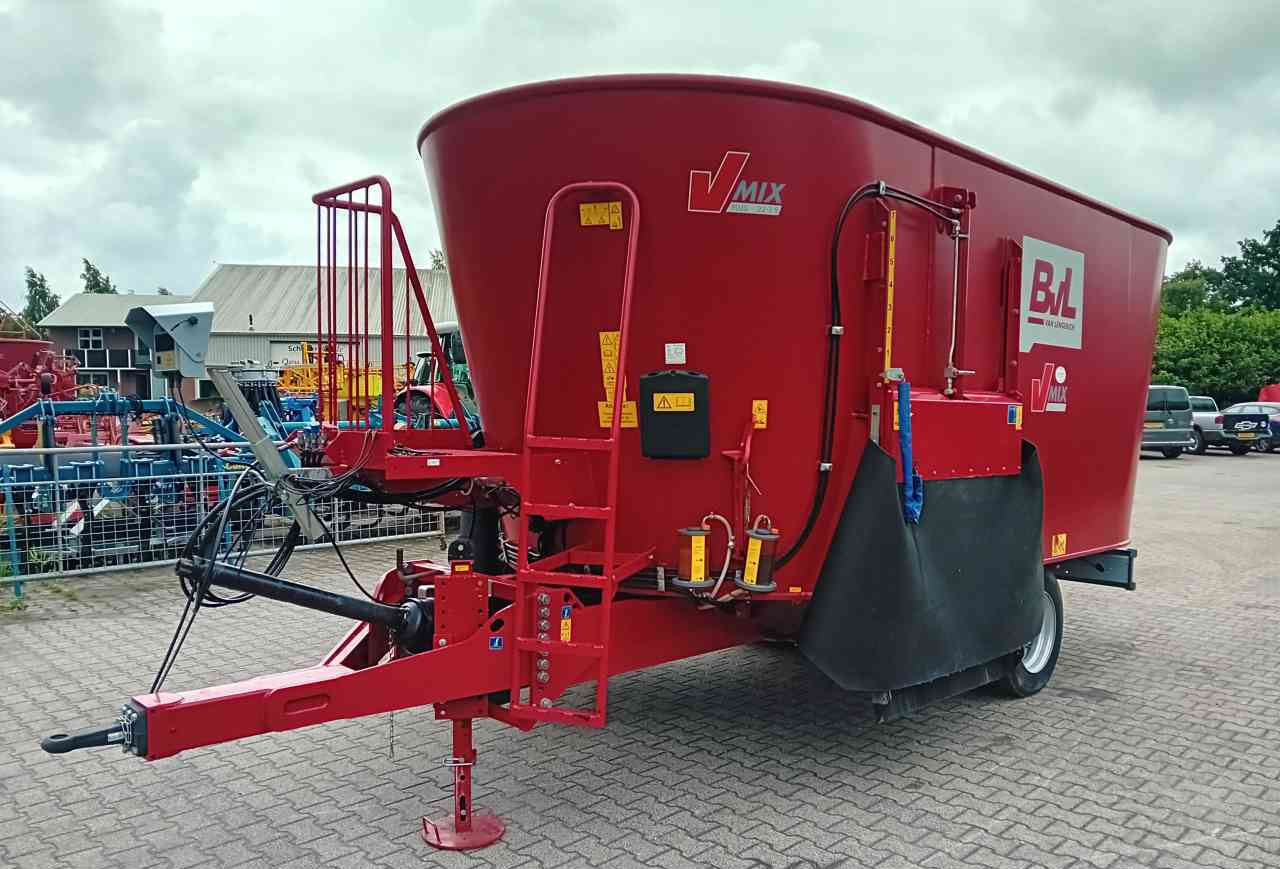 BVL V-Mix Plus 22-2S Voermengwagen Voermachines - Krmný míchací vůz: obrázek 1 BVL V-Mix Plus 22-2S Voermengwagen Voermachines - Krmný míchací vůz: obrázek 1