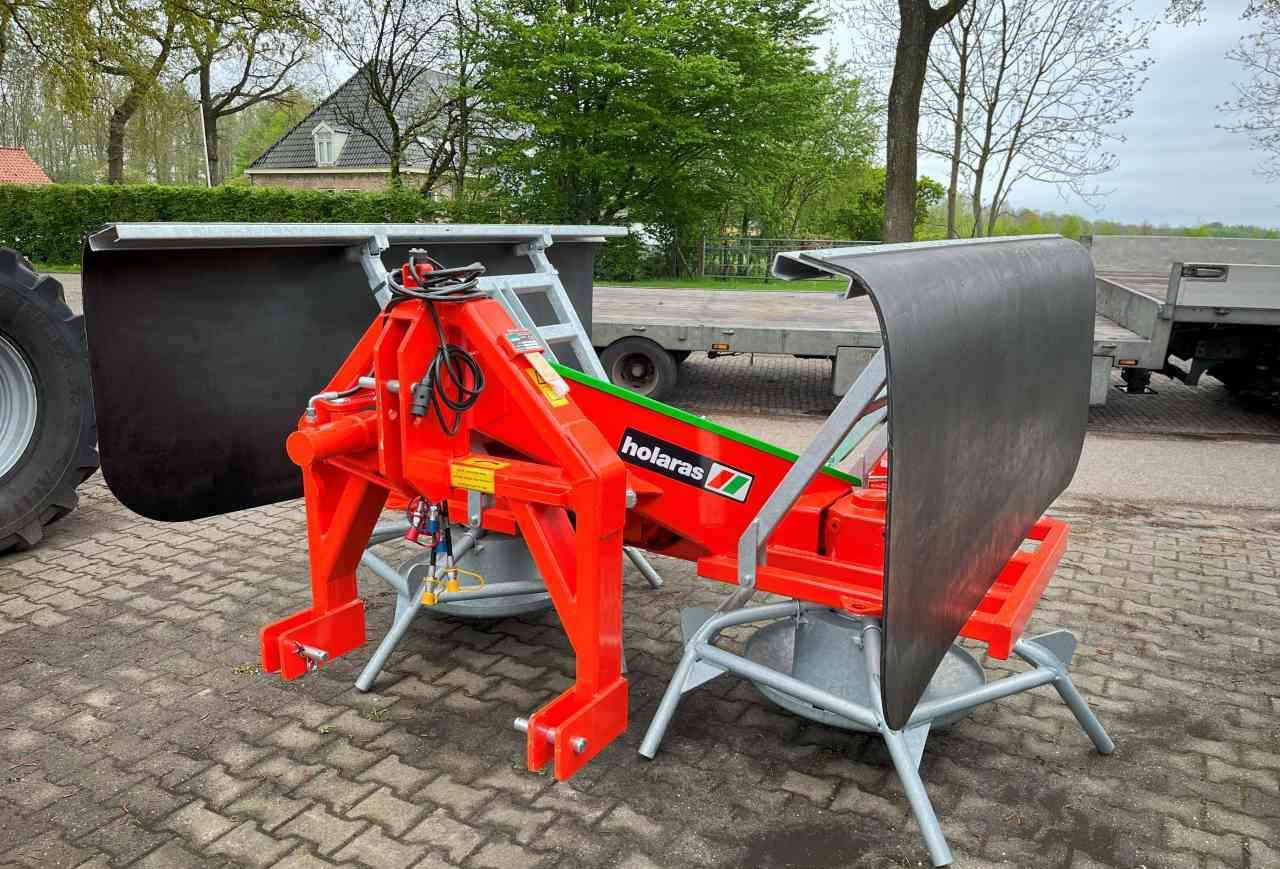 Holaras Jumbo HK kuilverdeler nieuw Weidebouwmachines - Technika na siláž: obrázek 1 Holaras Jumbo HK kuilverdeler nieuw Weidebouwmachines - Technika na siláž: obrázek 1