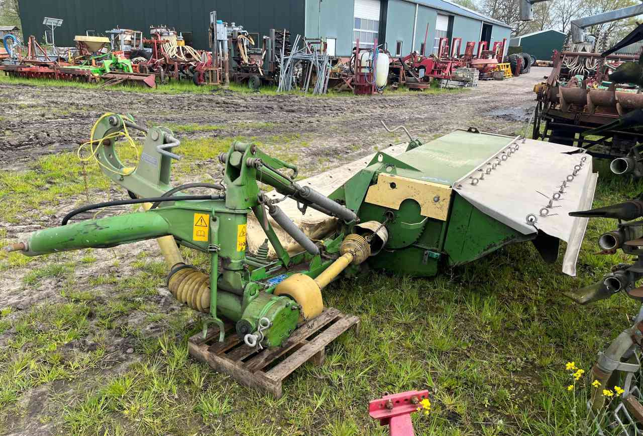 Krone AM283 CV schijvenmaaier Hooibouwmachines. - Žací stroj: obrázek 3 Krone AM283 CV schijvenmaaier Hooibouwmachines. - Žací stroj: obrázek 3