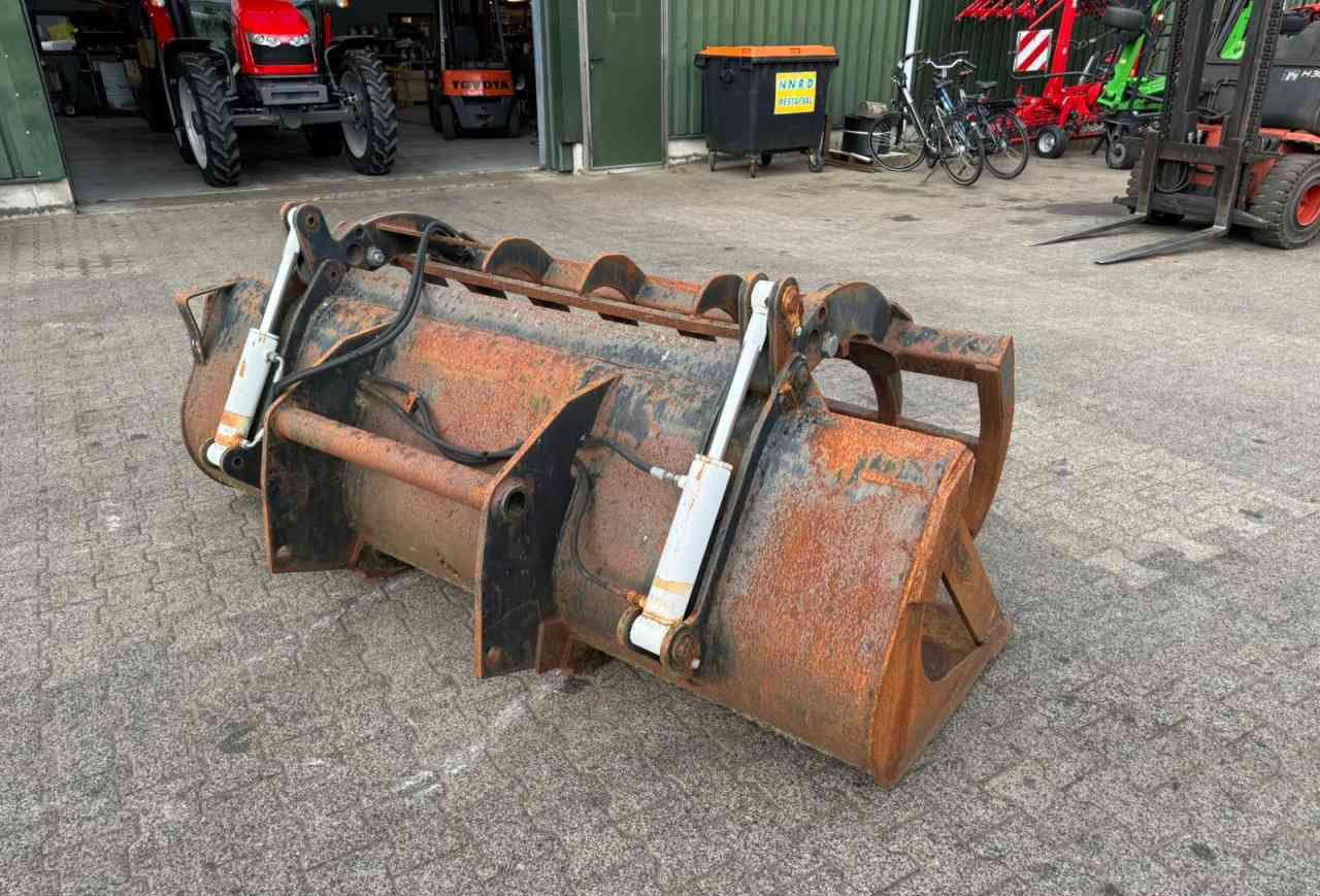 Manitou 240 pelikaanbak kuilbak mestbak - Technika na siláž: obrázek 3 Manitou 240 pelikaanbak kuilbak mestbak - Technika na siláž: obrázek 3