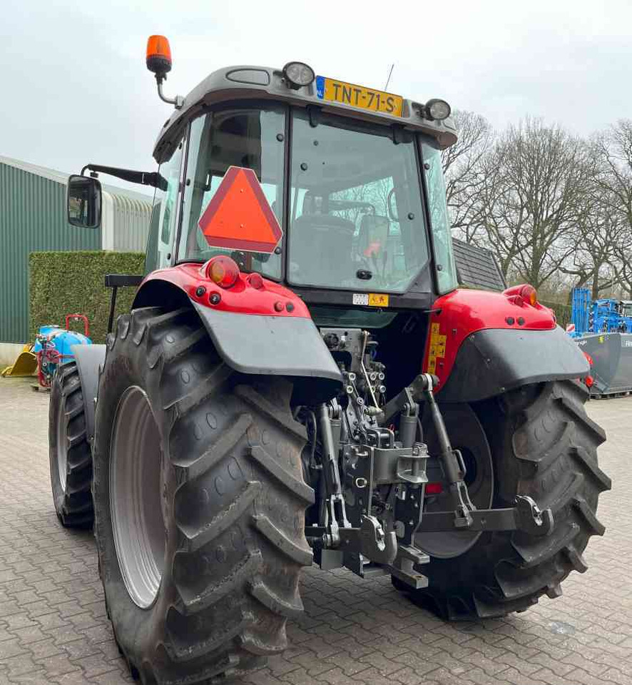 Massey Ferguson 5435 Dyna-4 1900 Draaiuren! Tractoren Verkocht/Sold - Traktor: obrázek 5 Massey Ferguson 5435 Dyna-4 1900 Draaiuren! Tractoren Verkocht/Sold - Traktor: obrázek 5