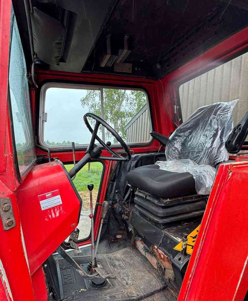 Massey Ferguson 575 - Traktor: obrázek 5 Massey Ferguson 575 - Traktor: obrázek 5