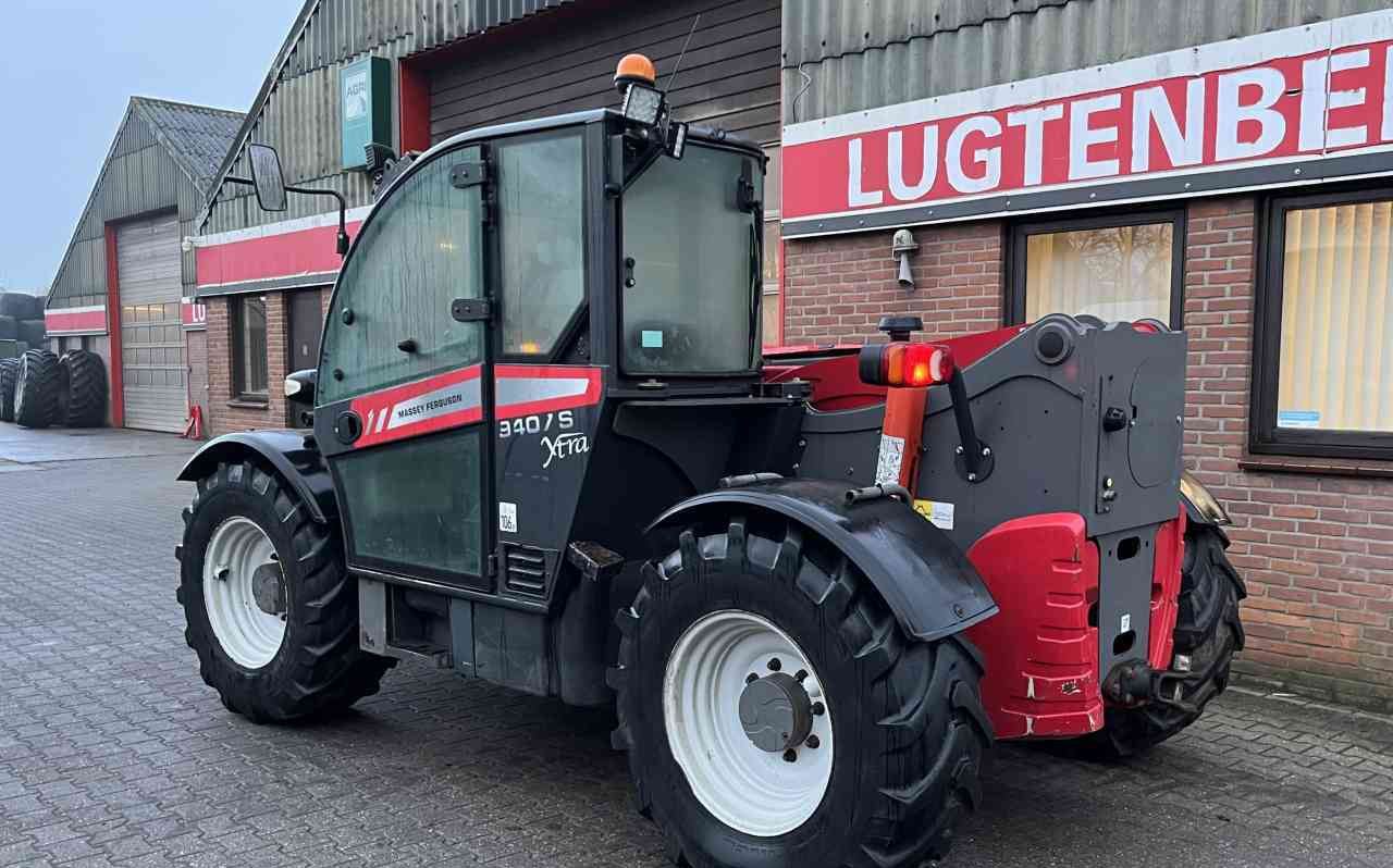 Massey Ferguson 9407S Xtra verreiker - Teleskopický manipulátor: obrázek 3 Massey Ferguson 9407S Xtra verreiker - Teleskopický manipulátor: obrázek 3