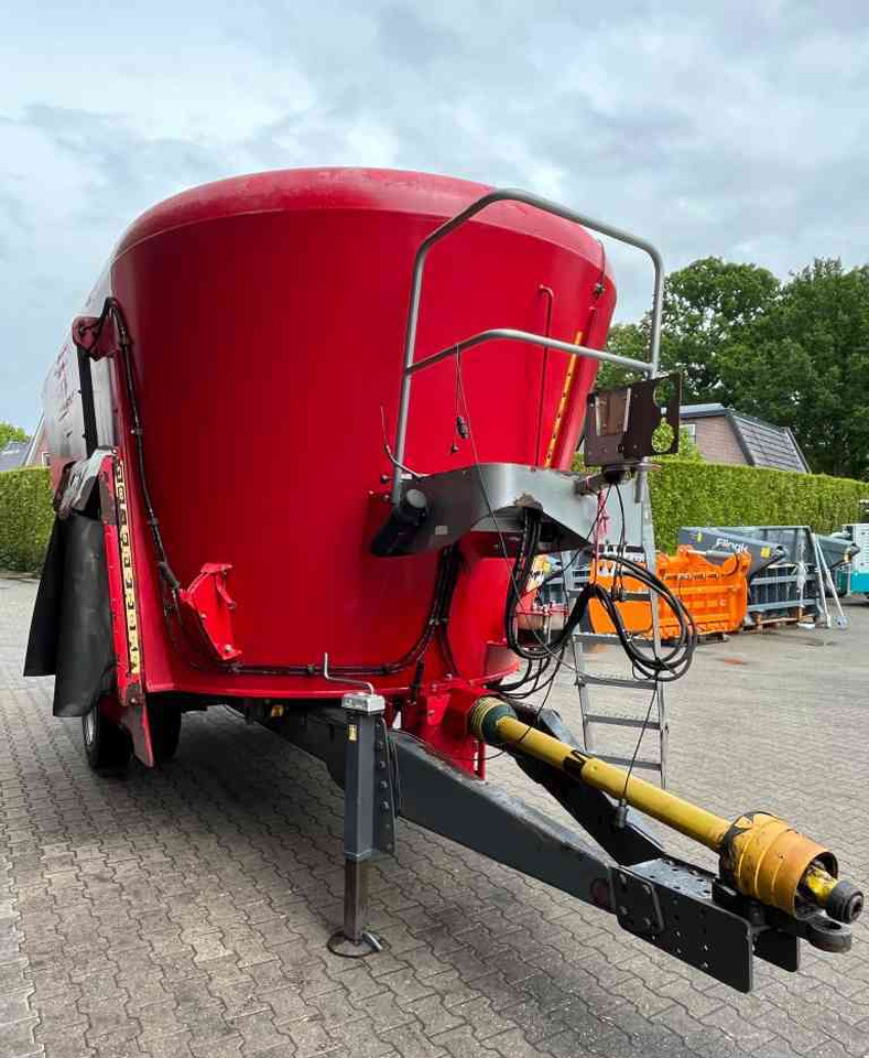 Peecon VME 250 Voermengwagen voermachines - Krmný míchací vůz: obrázek 3 Peecon VME 250 Voermengwagen voermachines - Krmný míchací vůz: obrázek 3