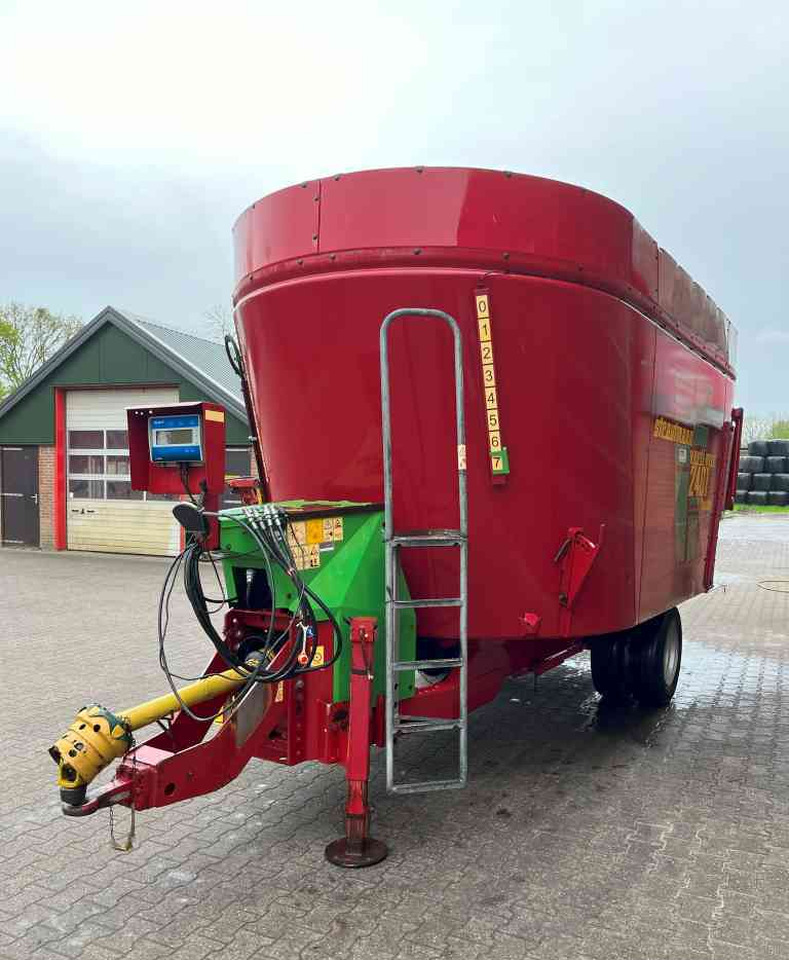 Strautmann Verti-Mix 2401 Voermengwagen, voerwagen, mixer, voermachines - Krmný míchací vůz: obrázek 4 Strautmann Verti-Mix 2401 Voermengwagen, voerwagen, mixer, voermachines - Krmný míchací vůz: obrázek 4