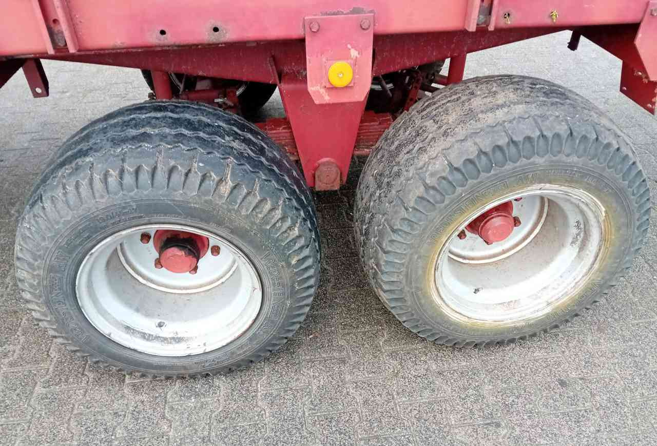 Strautmann Vitesse 230E opraapwagen, ladewagen, weidebouwmachines - Samonakládací vůz: obrázek 4 Strautmann Vitesse 230E opraapwagen, ladewagen, weidebouwmachines - Samonakládací vůz: obrázek 4